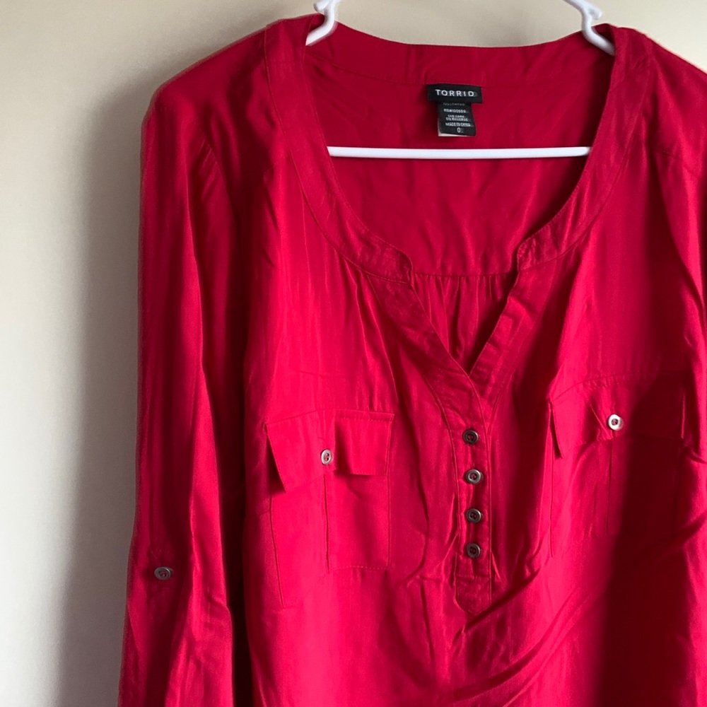 Torrid Red Challis Popover Henley Top Blouse - Picture 5 of 6